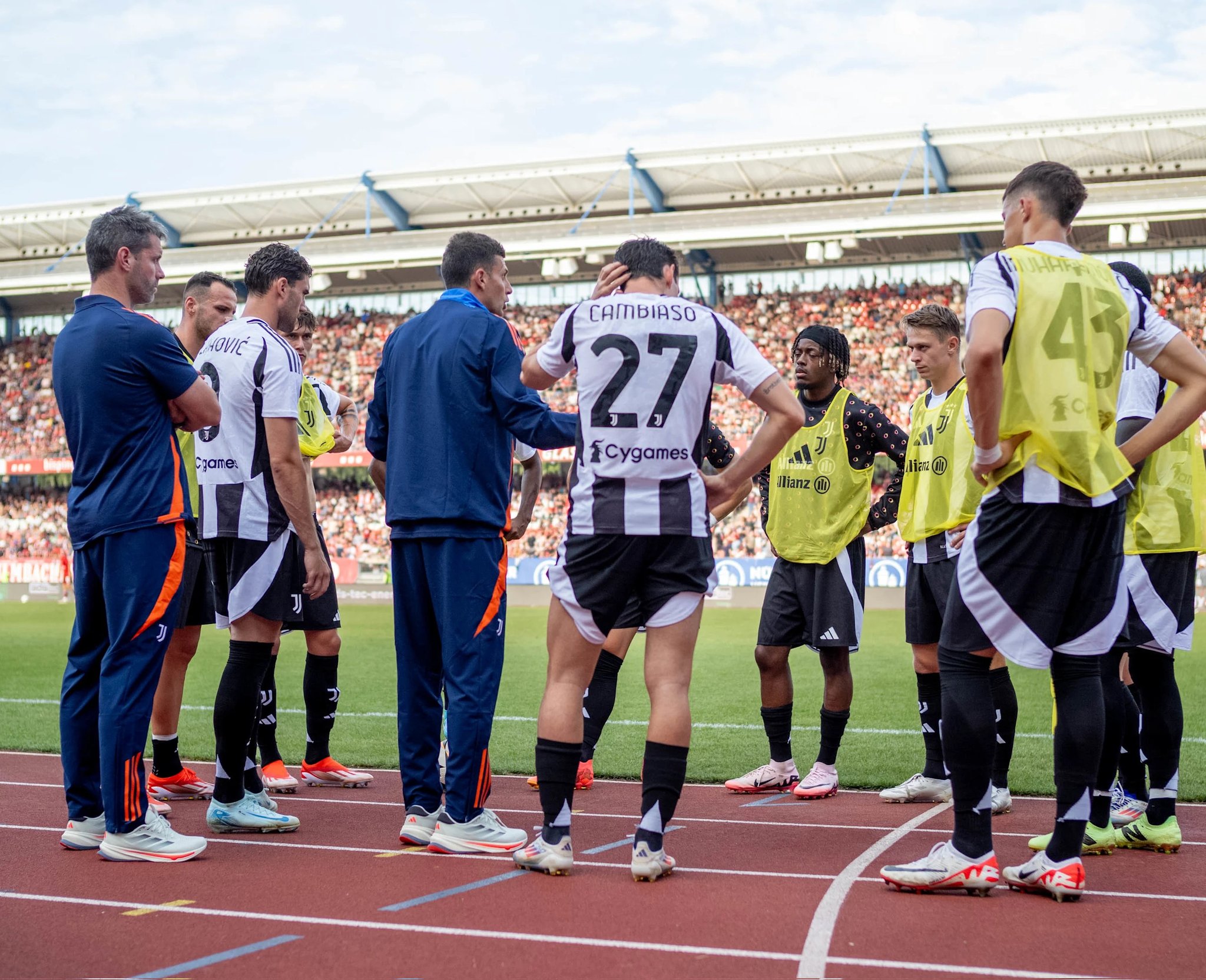 -尤文图斯球员为下一场比赛做好准备