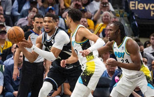 九游体育app下载-雄鹿双塔展翅高飞，稳坐东部战力榜首