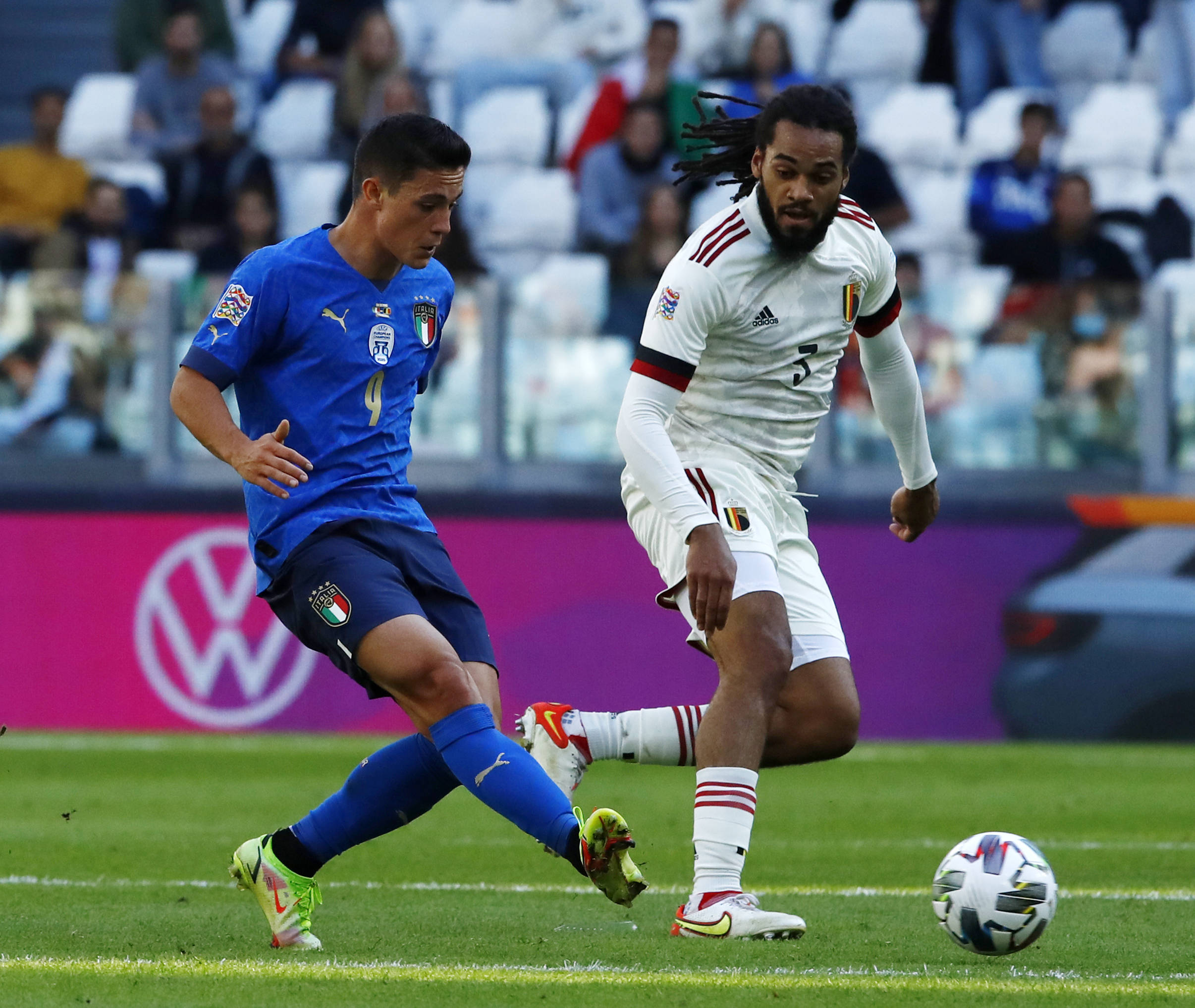 九游体育官网-包含基辅市场涌入球迷，欧国联比赛近在眼前的词条