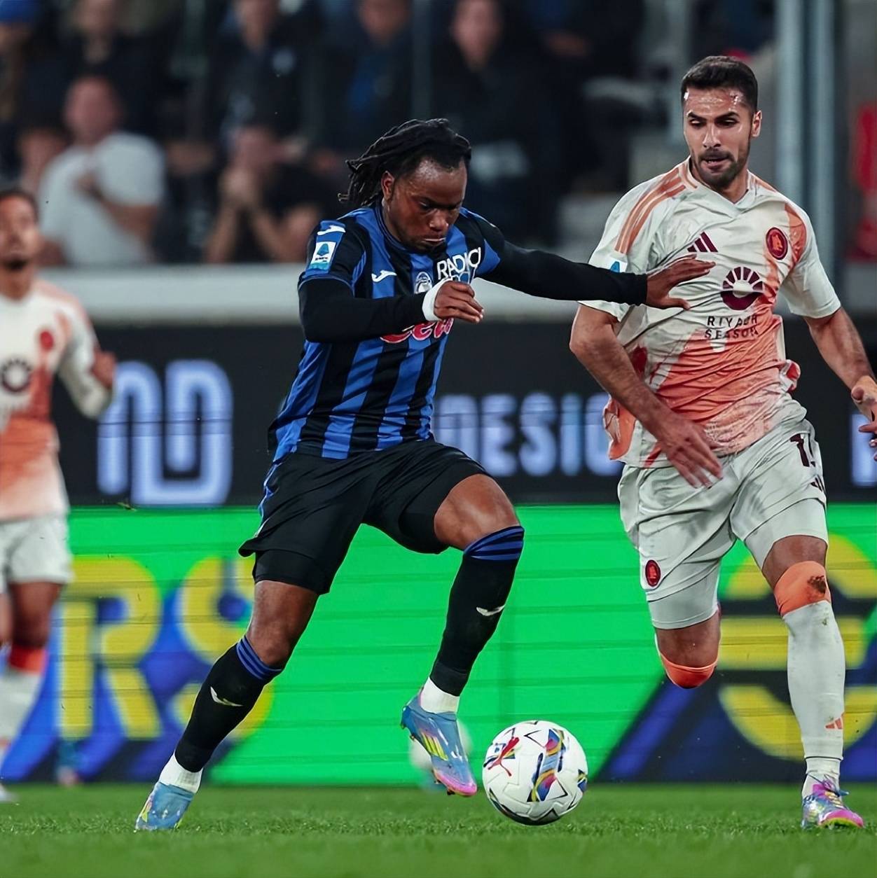 意甲劲旅开门红,全力冲刺欧冠席位 意甲劲旅开门红,全力冲刺欧冠席位