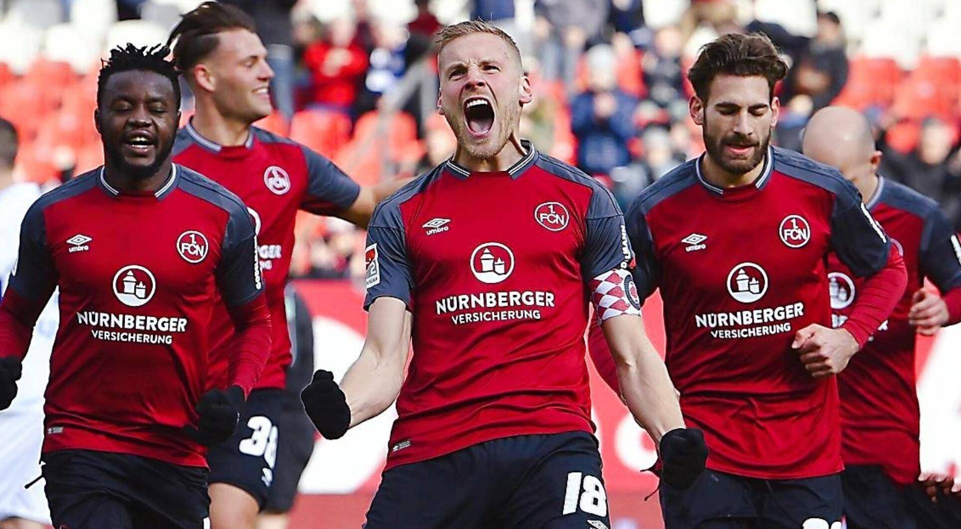 九游体育-包含梅因茨踢出精彩进攻，逆转战胜对手保级希望的词条