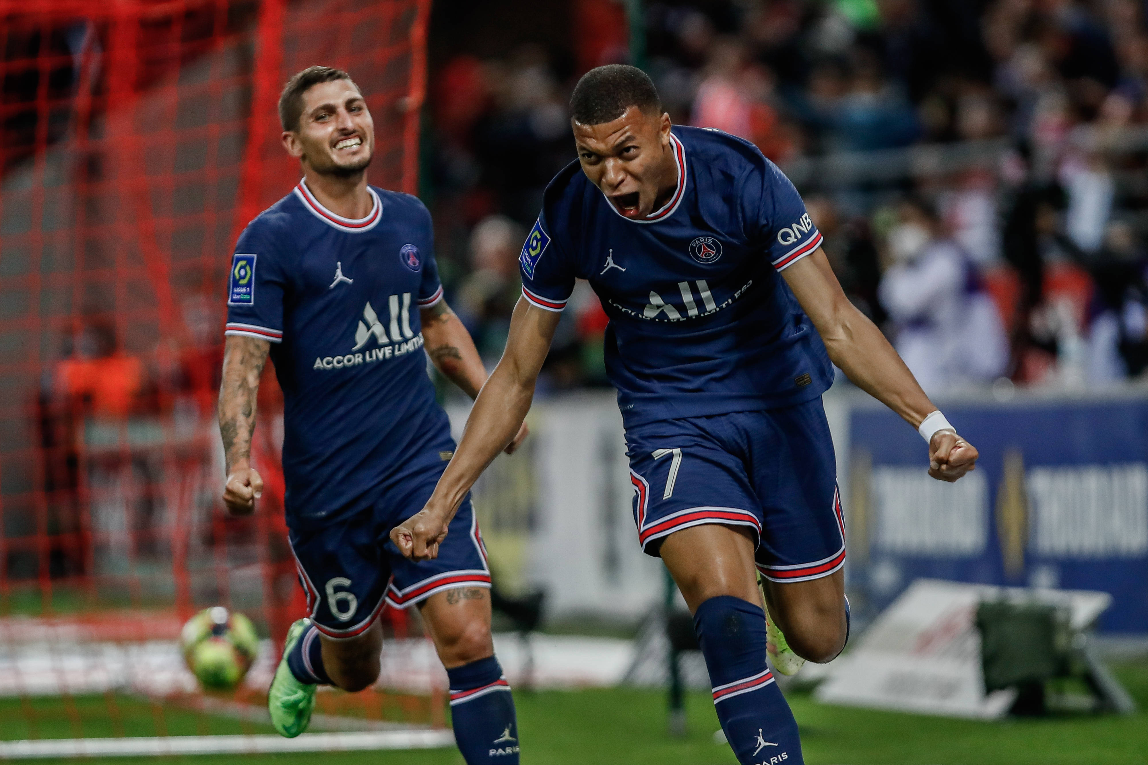 -法国杯半决赛：巴黎圣日耳曼斩获胜利，成功晋级决赛的简单介绍