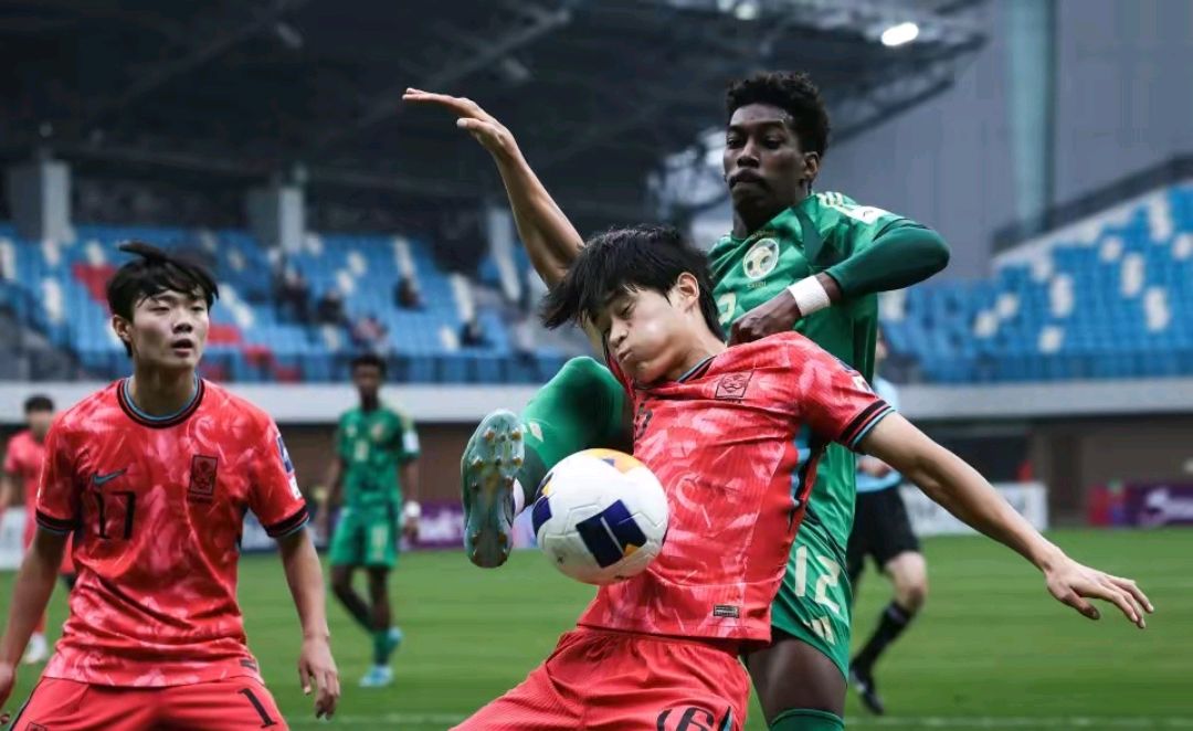 亚洲杯半决赛火爆开打，强队争夺胜利激烈的简单介绍