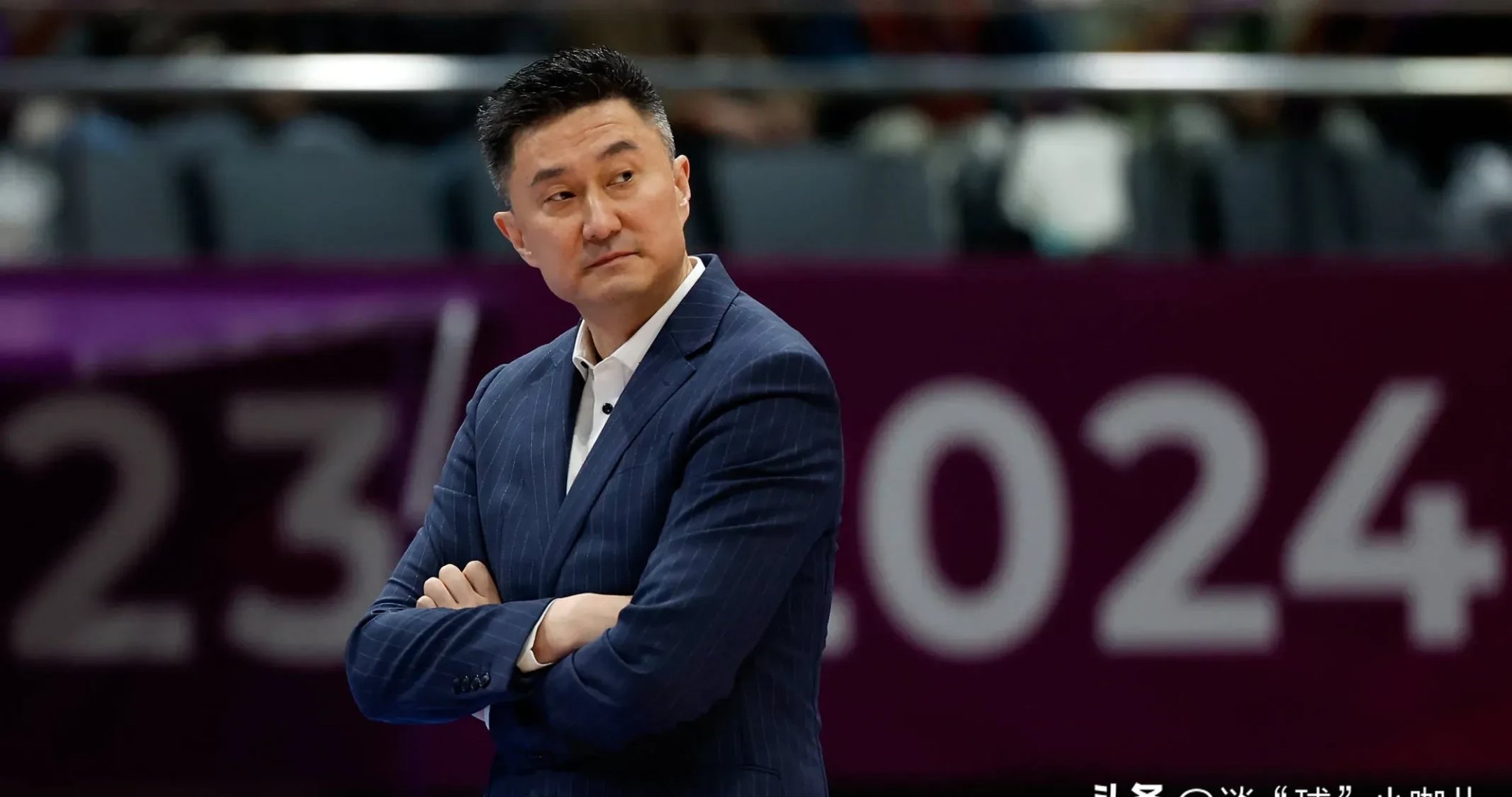 -球员出色发挥，帮助球队逆转对手赢得胜利