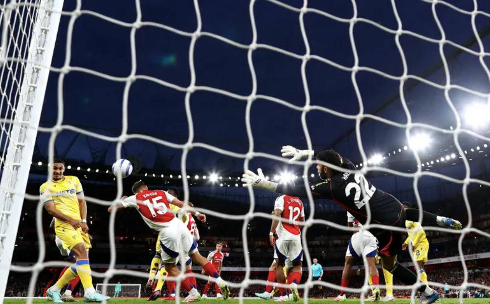 关于水晶宫主场取胜,主场艰难拔得头筹的信息 关于水晶宫主场取胜,主场艰难拔得头筹的信息