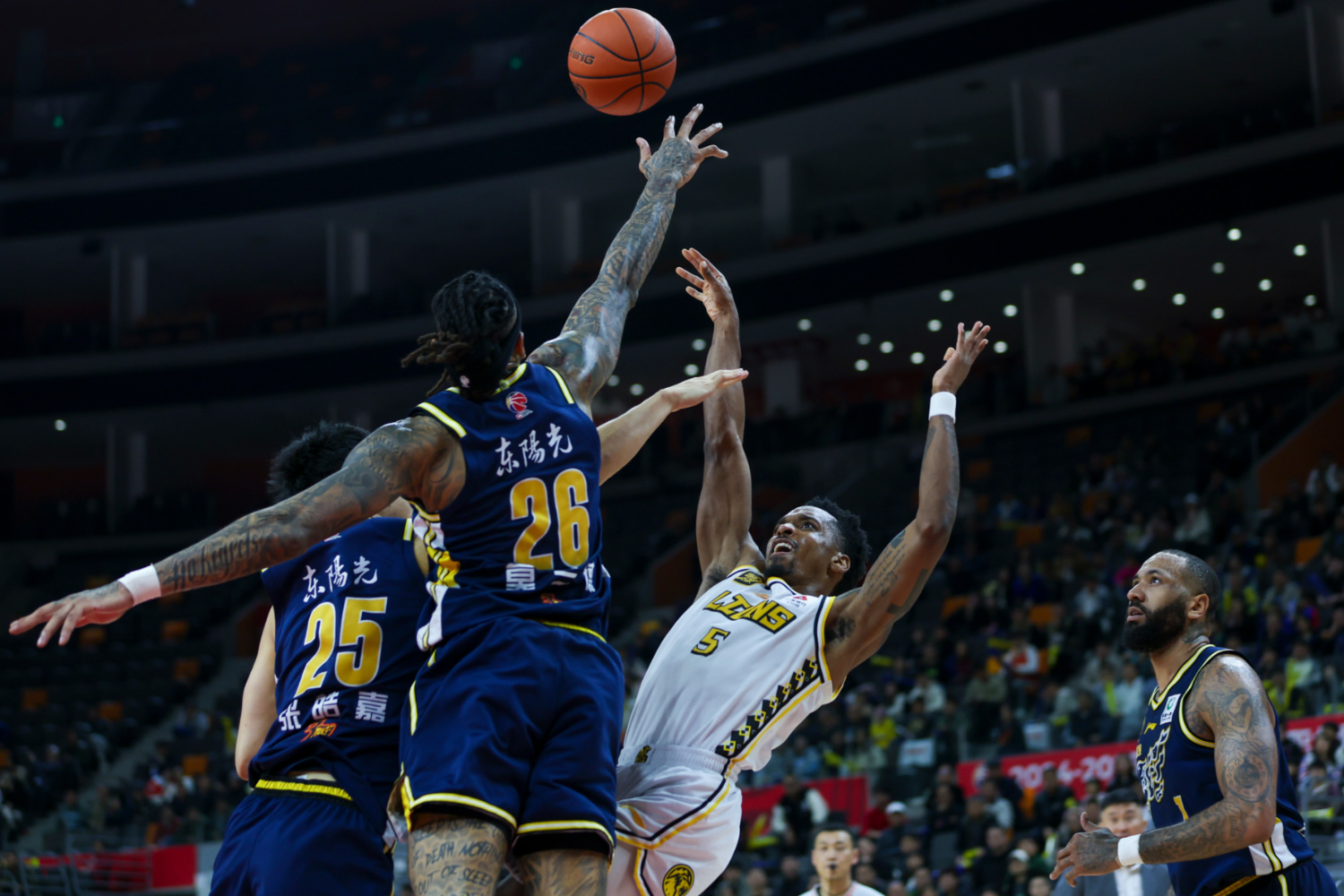 -突尼斯男篮在国际赛场积极备战