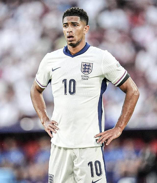 九游体育亚洲官网-英格兰主力球员展现出色表现