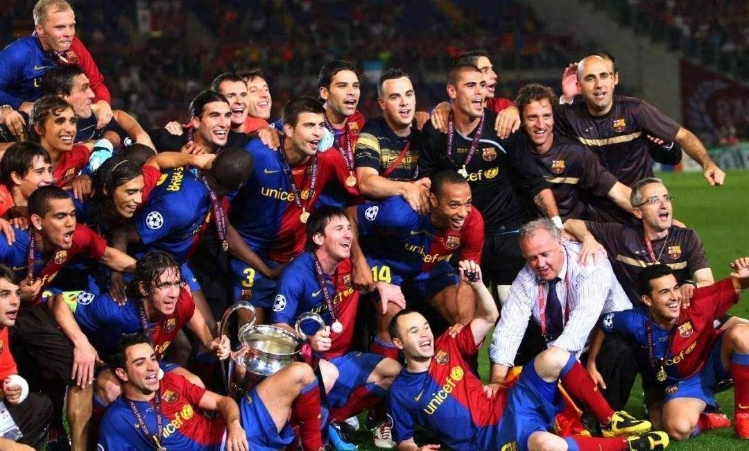 九游体育网页版入口-巴塞罗那队员集体庆生，展现团队默契的简单介绍