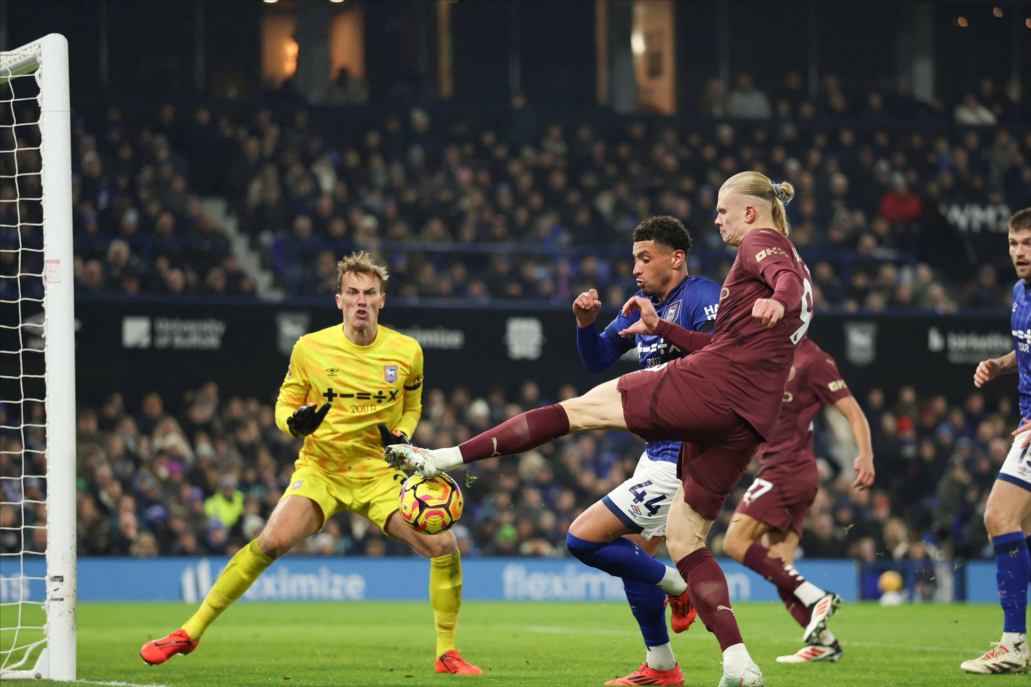 南安普顿客场逆转,力争保级之路 南安普顿客场逆转,力争保级之路