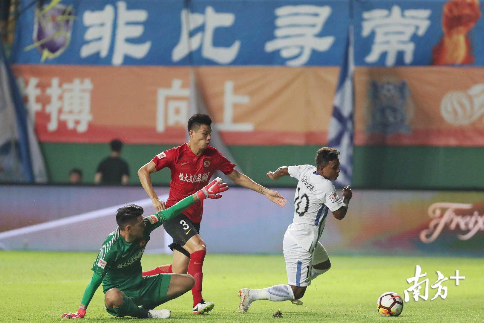 九游体育官网入口-广州富力客场大胜，连续两场取得胜利的简单介绍