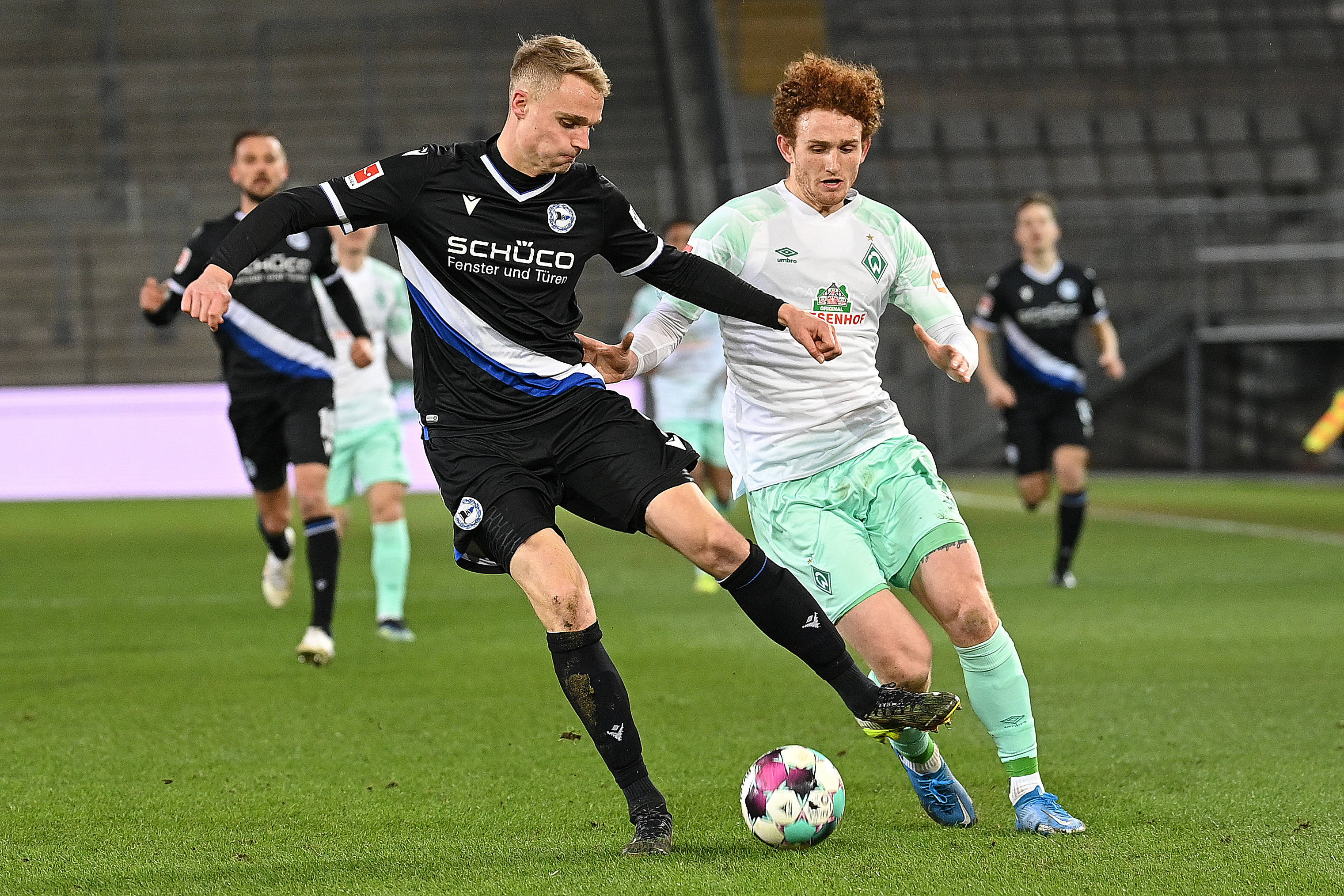 关于多特蒙德绝杀胜比勒费尔德,继续保持领先优势的信息 关于多特蒙德绝杀胜比勒费尔德,继续保持领先优势的信息