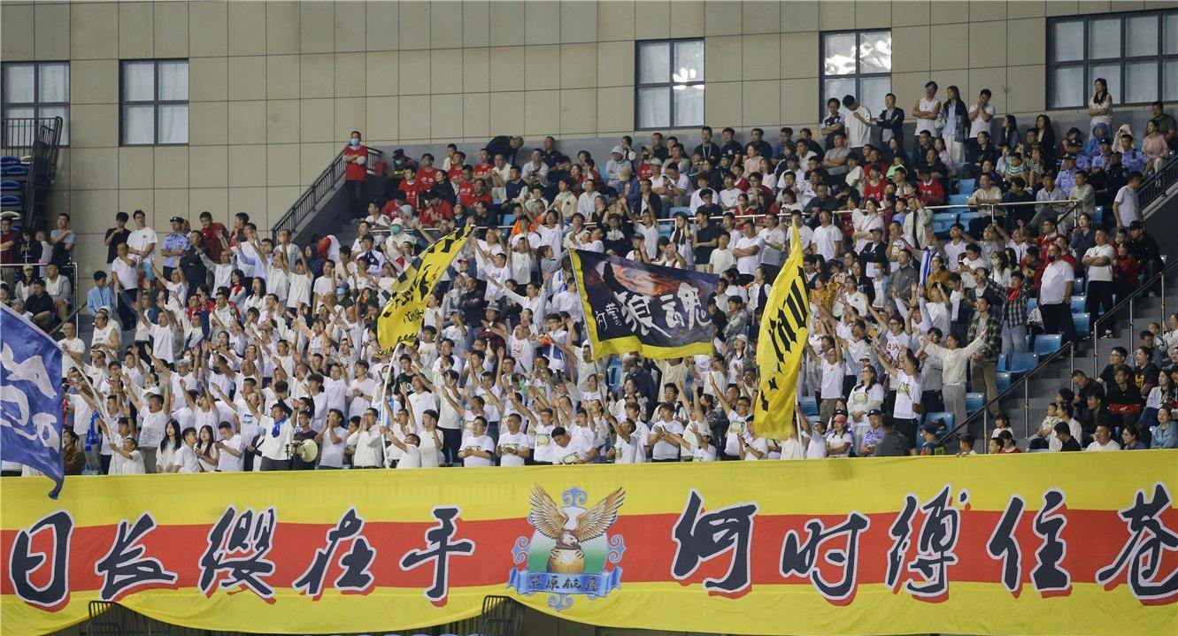 九游体育网页版入口-精彩暖场表演让球迷大呼过瘾