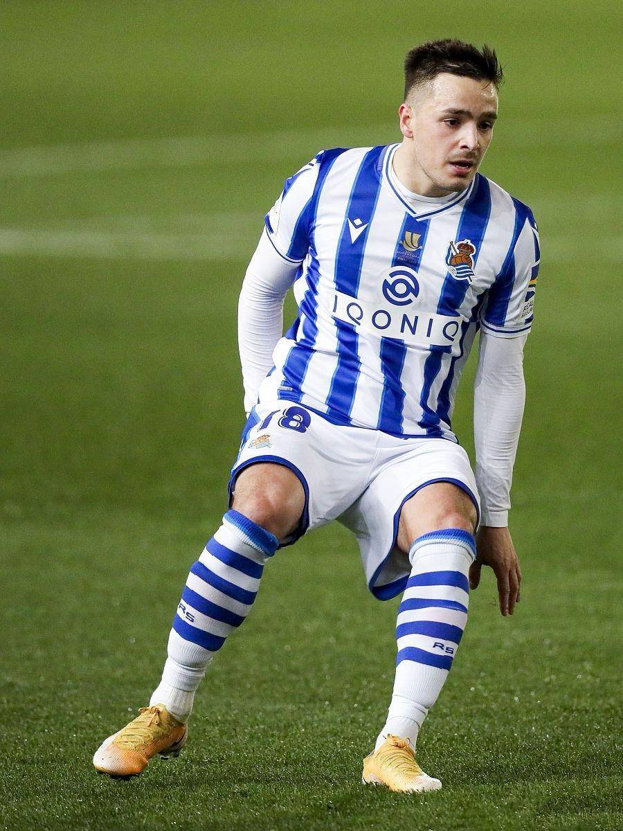 皇家社会客场大败，失去领先优势