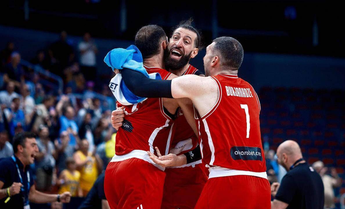 九游体育网页版入口-包含全球篮球巨星齐聚欧洲联赛，赛事备受瞩目的词条