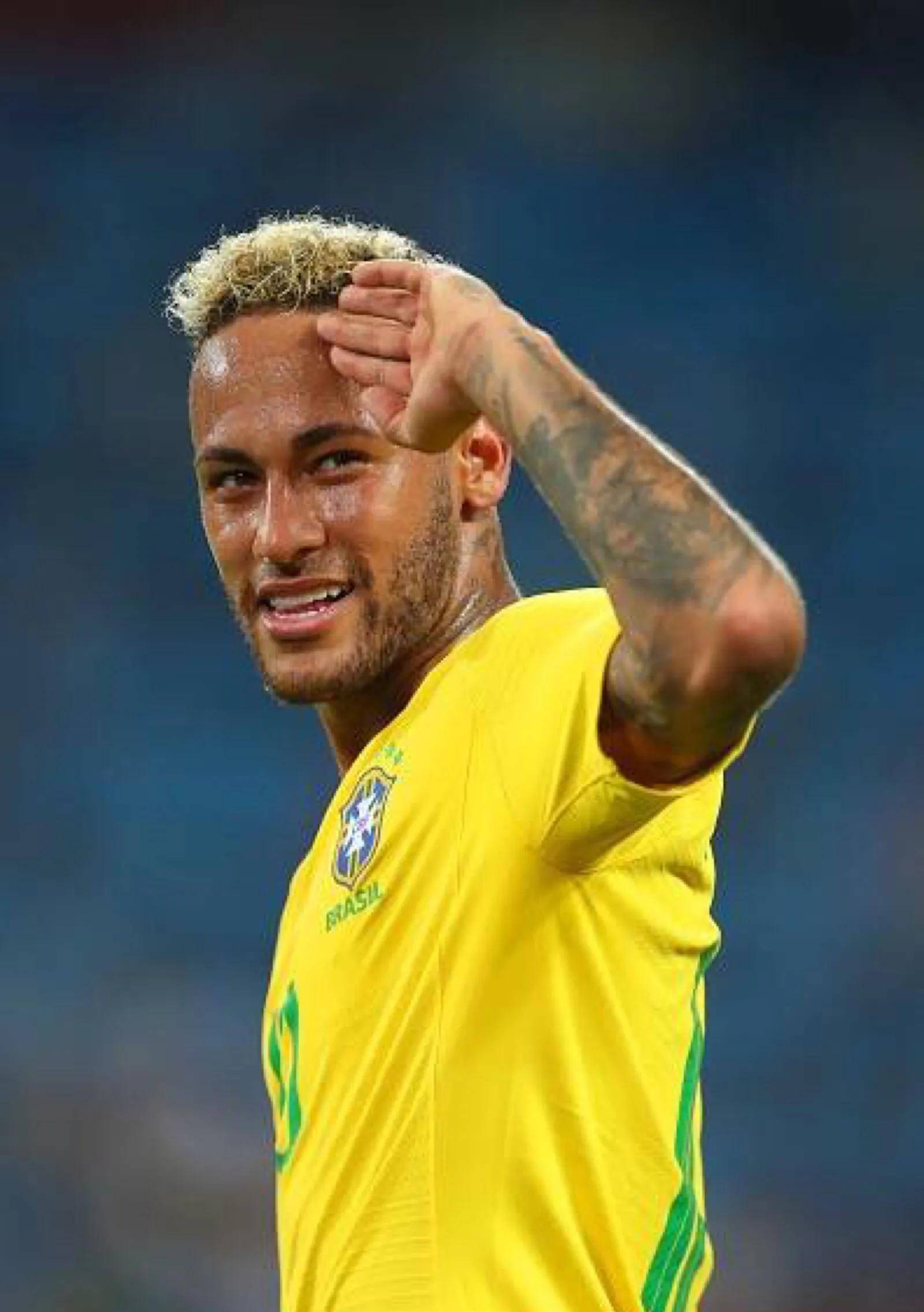 巴西国家队备战世预赛，内马尔展现领袖气质的简单介绍