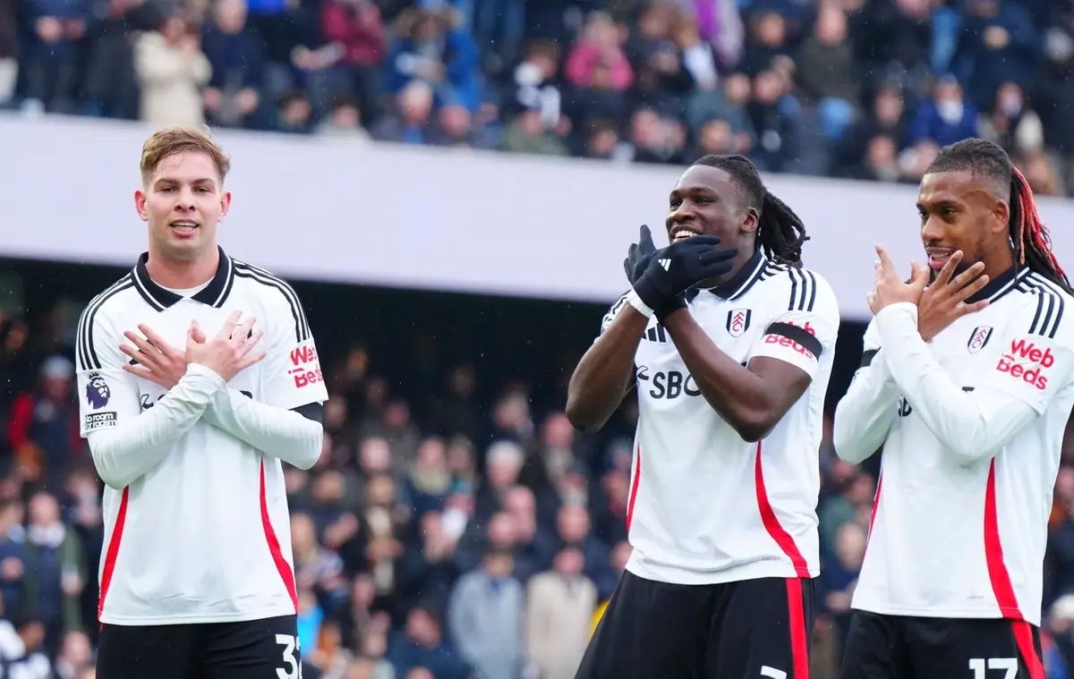 -包含富勒姆客场被打爆，继续陷入困境的词条