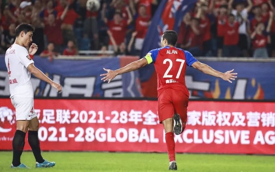 九游体育app-重庆斯威客场惨败，需调整阵容补强的简单介绍