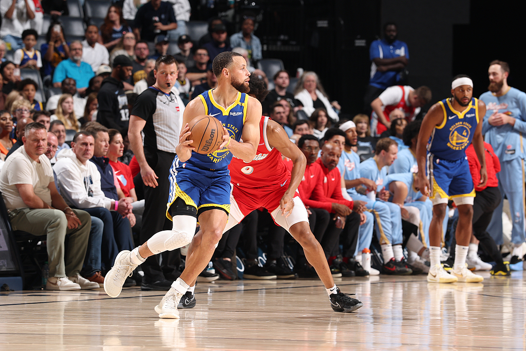 九游体育app下载-包含勇士卫冕冠军双子星联手砍下30+，击败对手的词条