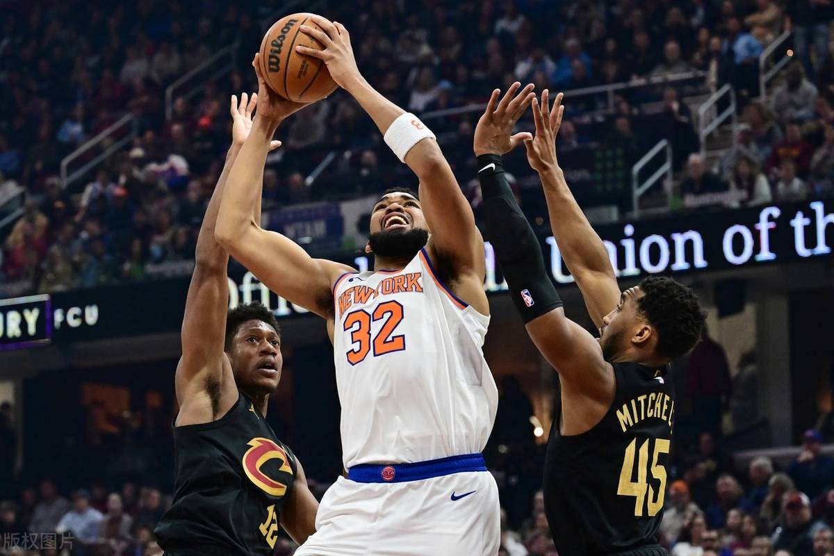 尼克斯队队员表现出色,助球队获得胜利的简单介绍 尼克斯队队员表现出色,助球队获得胜利的简单介绍