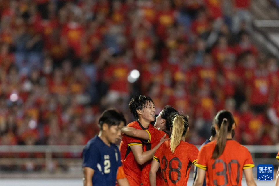 中国队在国际女足比赛中大获全胜 中国队在国际女足比赛中大获全胜